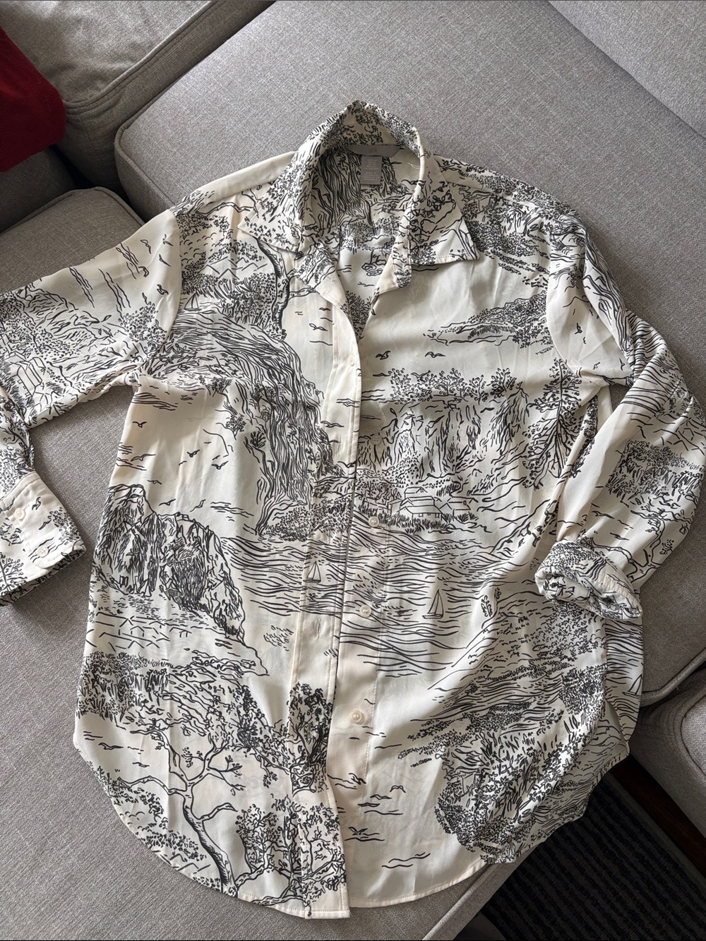 H&M Cream Button-Down Shirt with Black Scenic Print